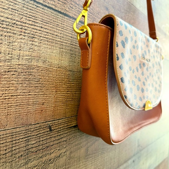 Fawn Designs Print Holliday Collection The Oversized Croissant Bag - Picture 6 of 12